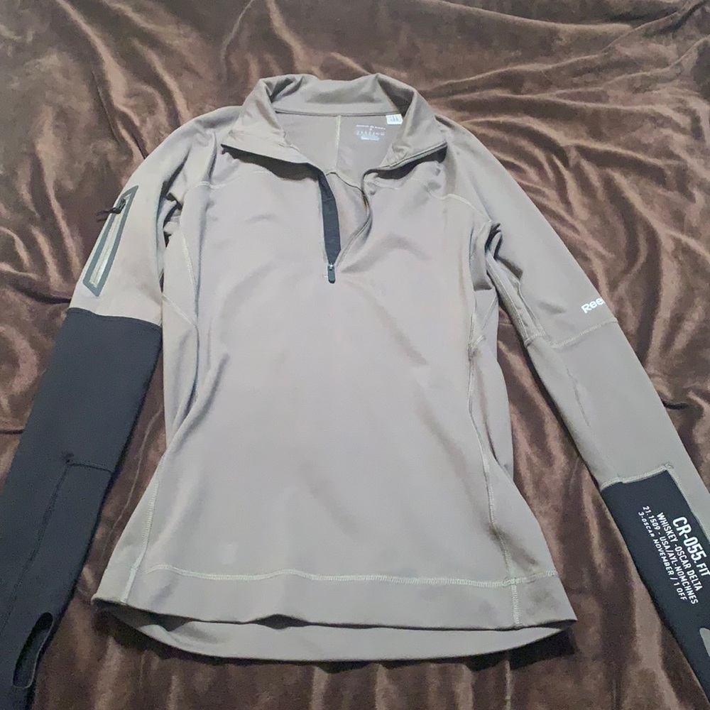 Reebok Pull Over - image 1